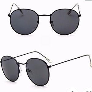 Black Round Sunglasses